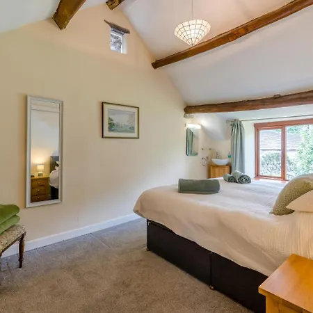 4 Bed In Malham Oc-c32684 Airton