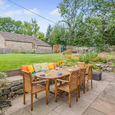 4 Bed In Malham Oc-c32684 * Airton